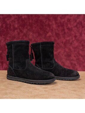 UGG Women Mia Black Suede Tassel Comfortable Slip-on Ankle Boots sz 7